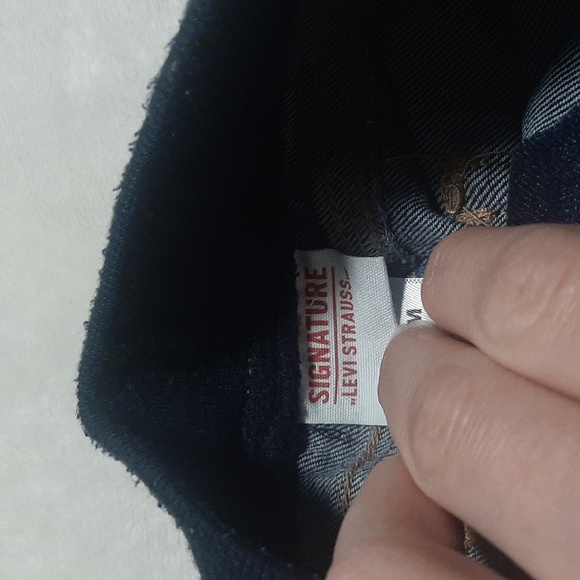 🧡5/$20🧡 levi jeans - Picture 4 of 5